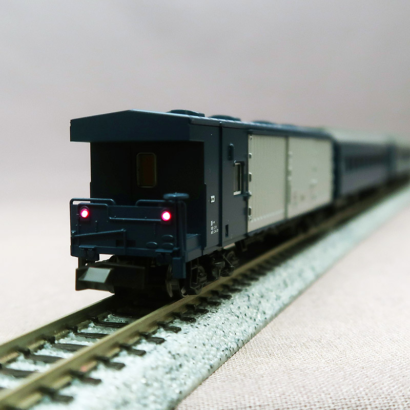 KATO　10-2181+2182　国鉄43系 夜行急行 八甲田 基本+増結 13両組