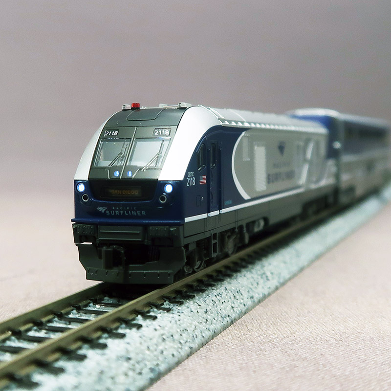 106-9010　SC-44 Charger Amtrak Pacific Surfliner