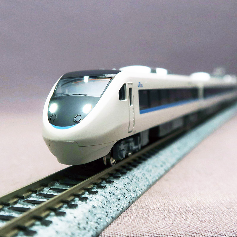 KATO　10-2149　JR 681系 ｻﾝﾀﾞｰﾊﾞｰﾄﾞ(ﾘﾆｭｰｱﾙ車) 増結編成 増結3両