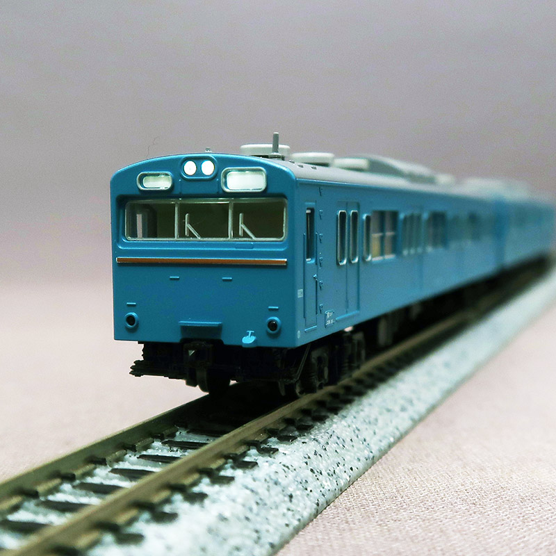 KATO　10-1743A　JR 103系 (ｽｶｲﾌﾞﾙｰ) 基本4両