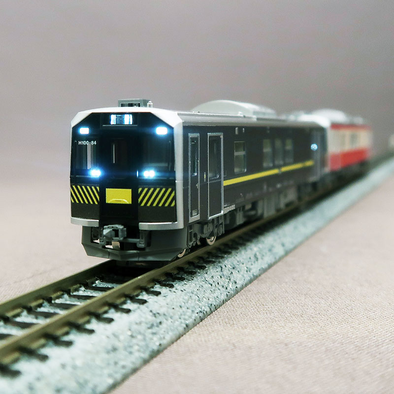 TOMIX　98138　JR H100形 室蘭 日高線ﾗｯﾋﾟﾝｸﾞ車 2両