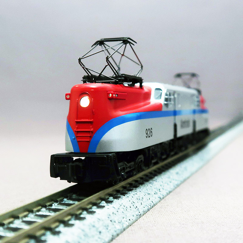 KATO USA　137-2026　GG1 Amtrak #926 (Silver/1stripe)