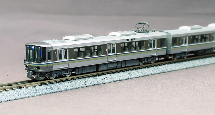 98479　JR 223系-2000